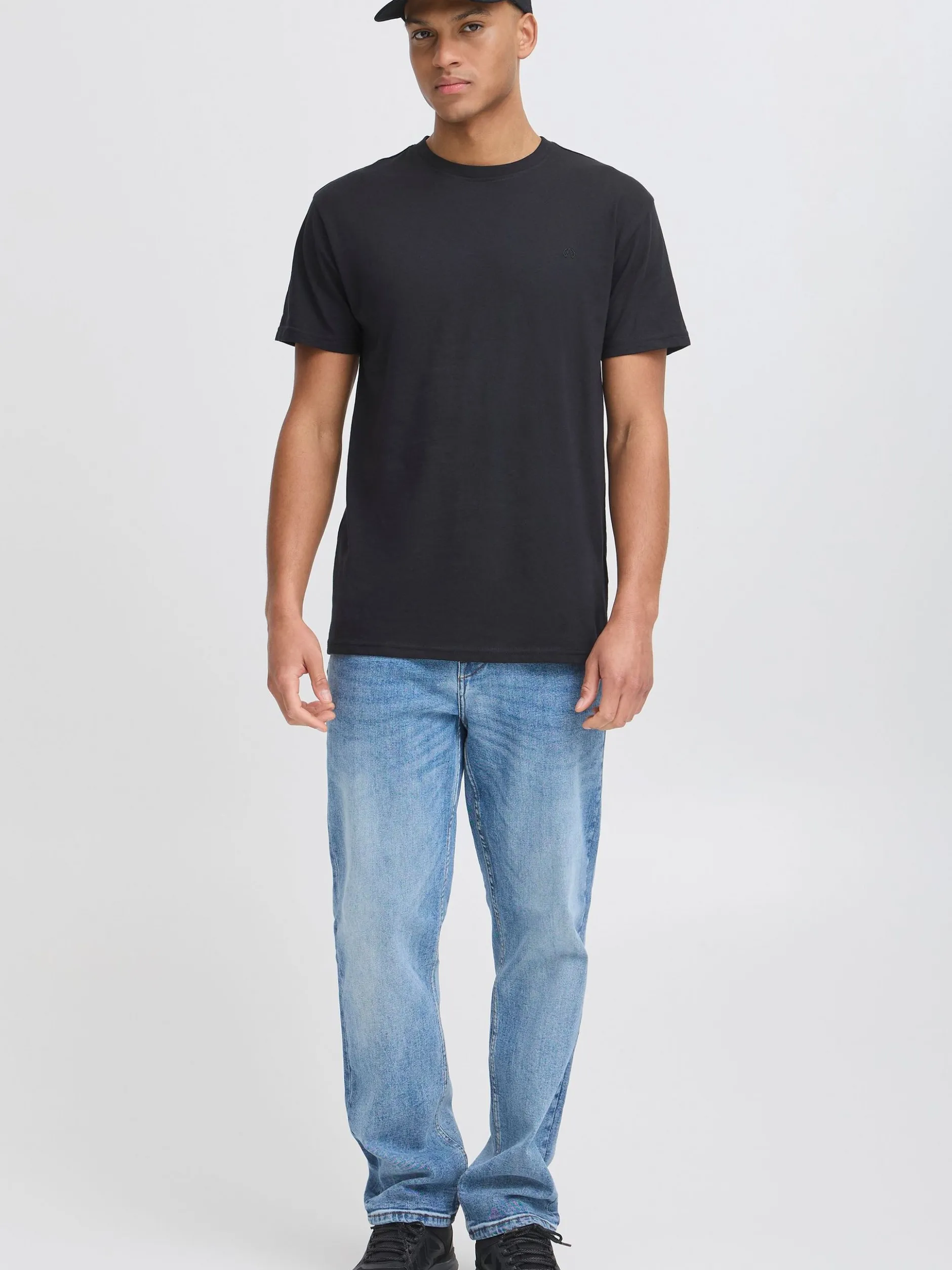 North Bend Herren Rundhalsshirt - NBGarfinkel in schwarz