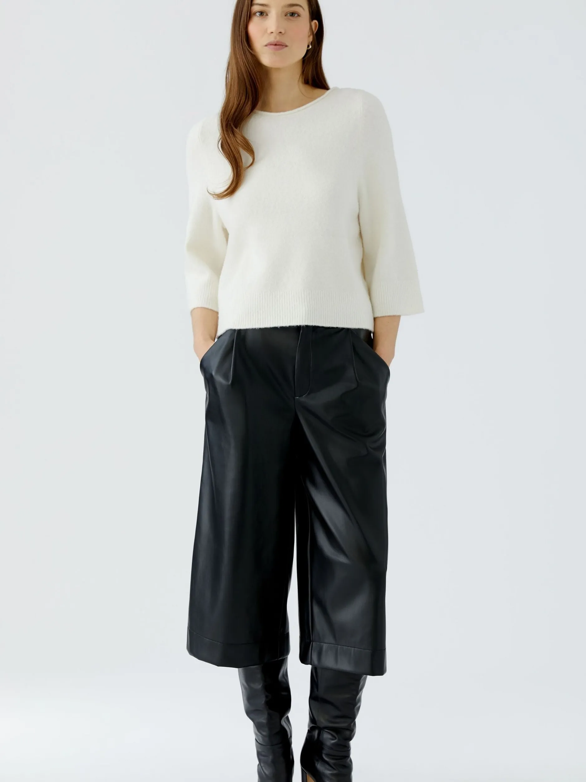 Oui Damen Kunstlederhose in schwarz