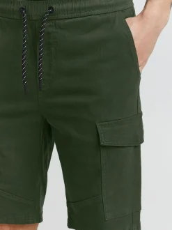 11 Project Herren Cargoshorts - PRGarikko in grün