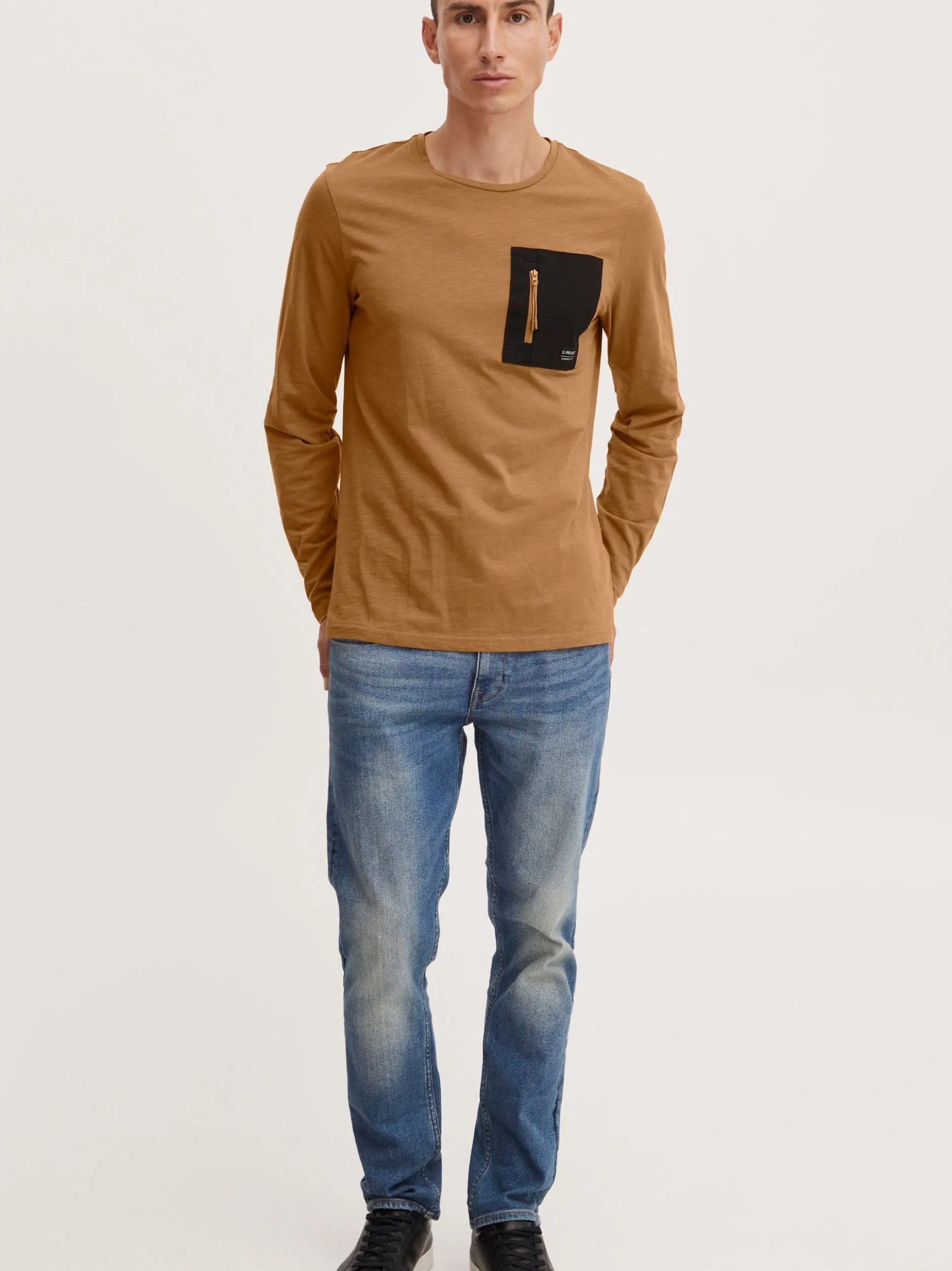 11 Project Herren Langarmshirt- PRFrodin in braun