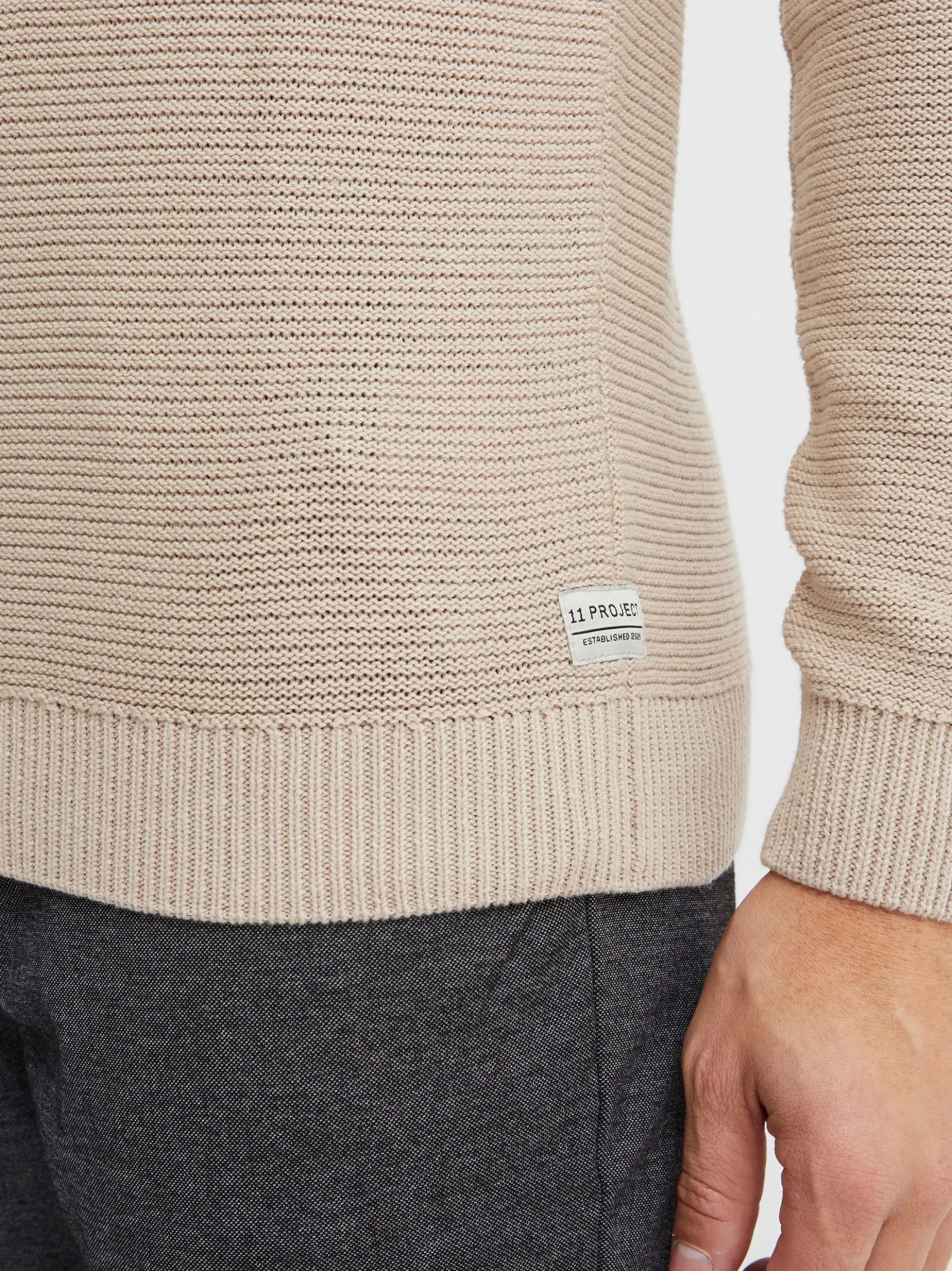 11 Project Herren Strickpullover - PRTill in beige