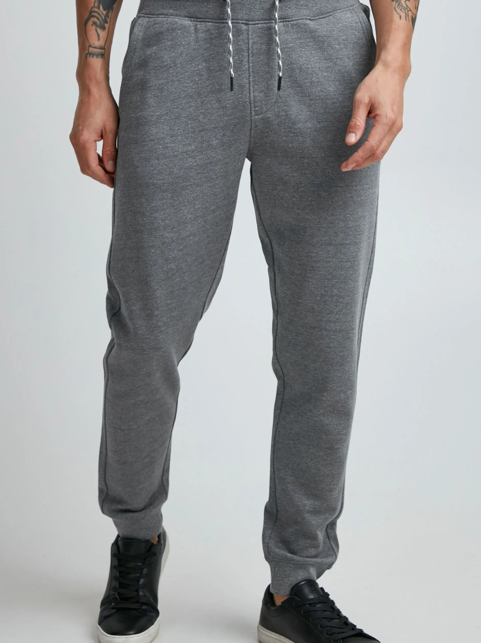 11 Project Herren Sweathose - PROle in grau