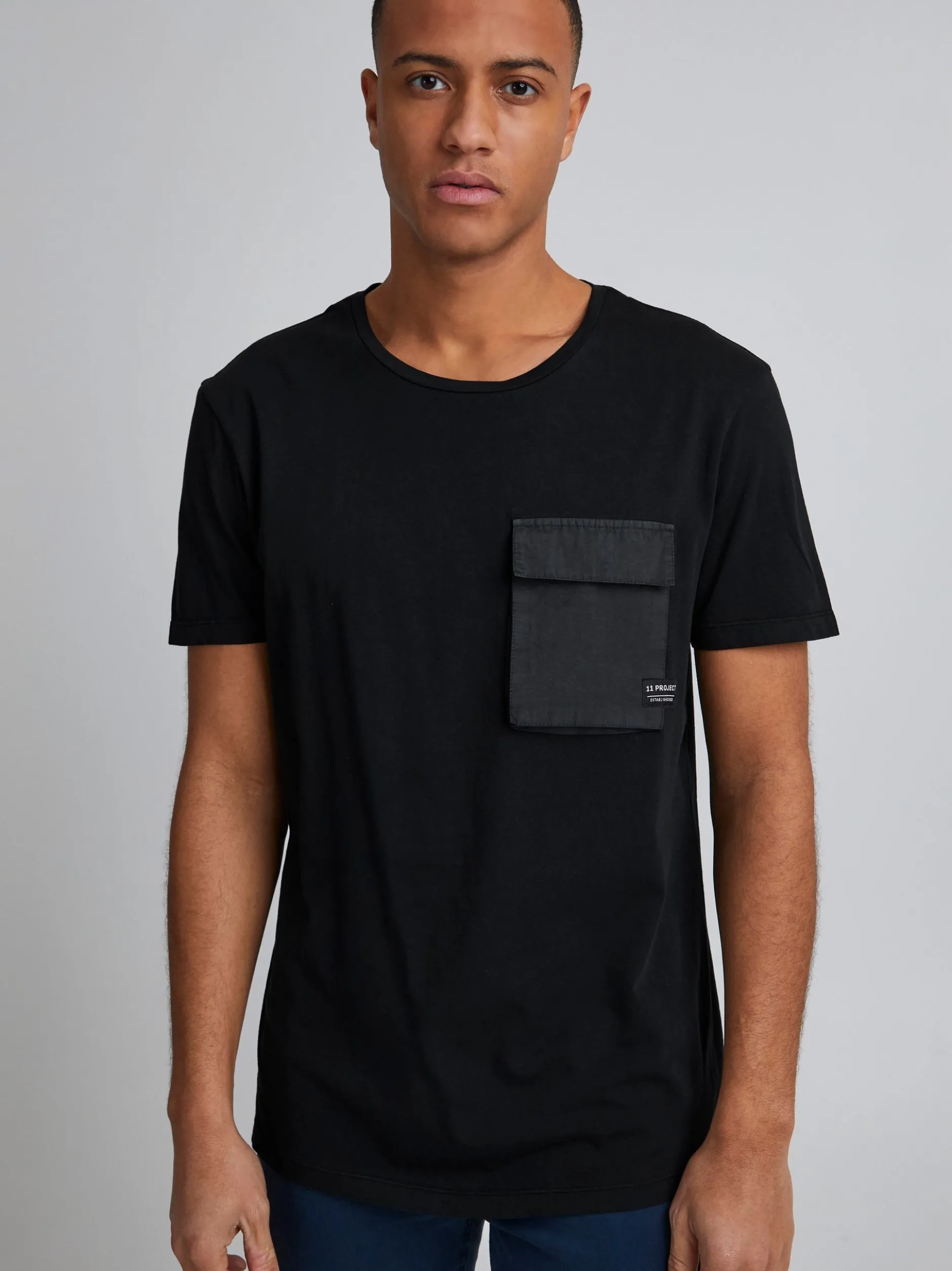 11 Project Herren T-Shirt - PRMads in schwarz