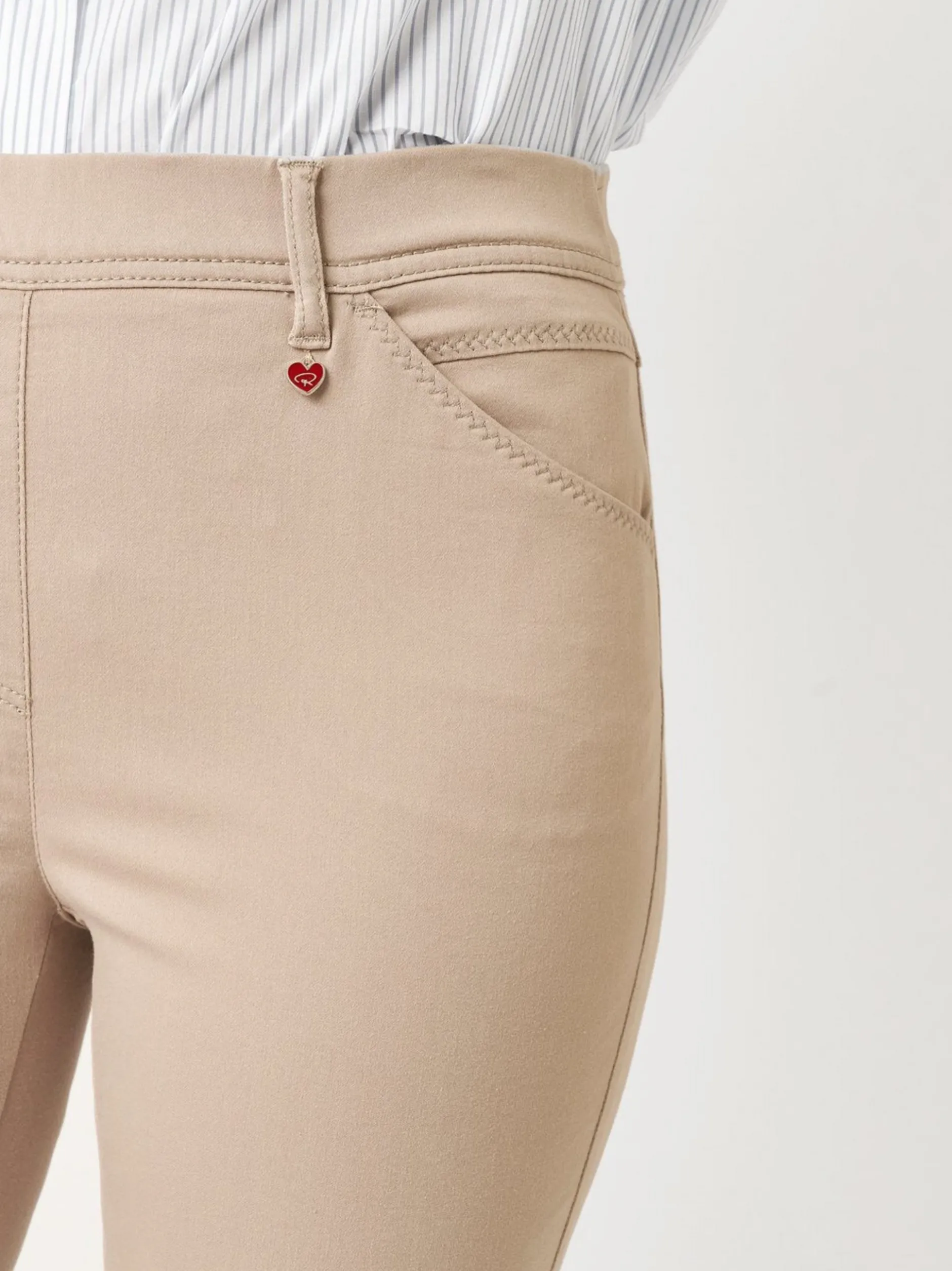 Relaxed Damen Hose - Alice Slim in sand - Länge: lang