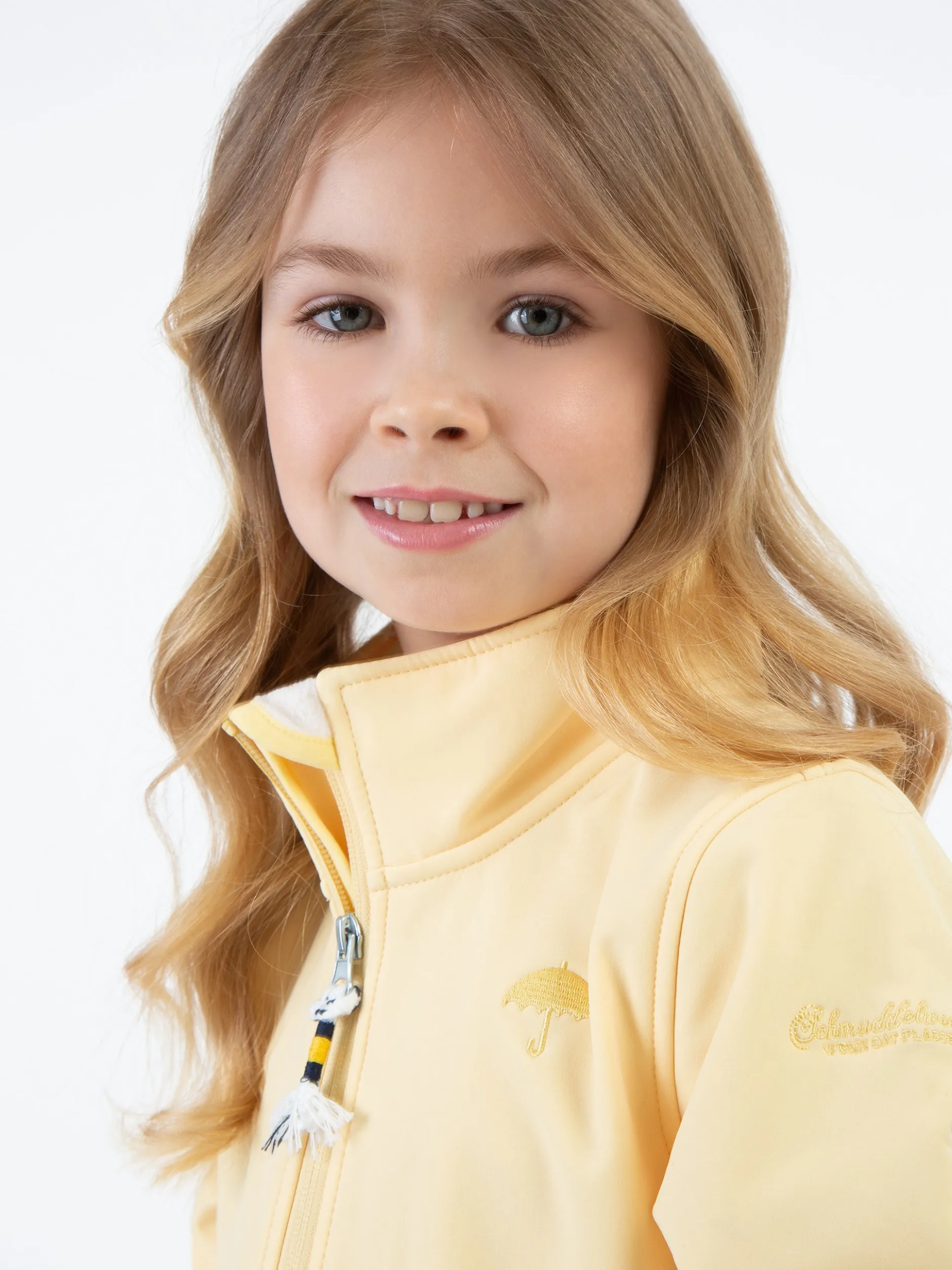 Schmuddelwedda Mädchen Softshelljacke - recyceltes Material in vanille