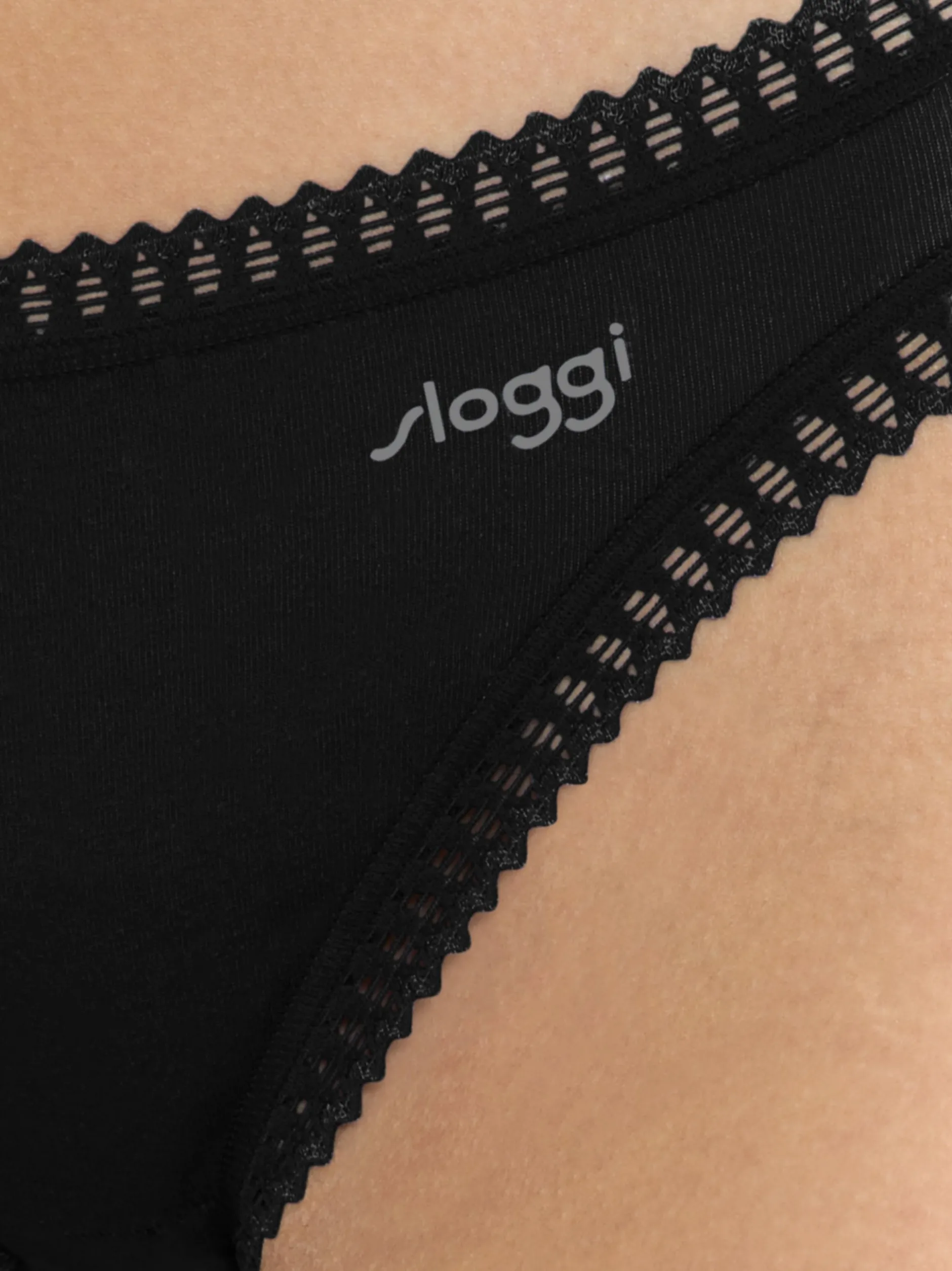 sloggi Damen String - 3er Pack GO Crush in schwarz