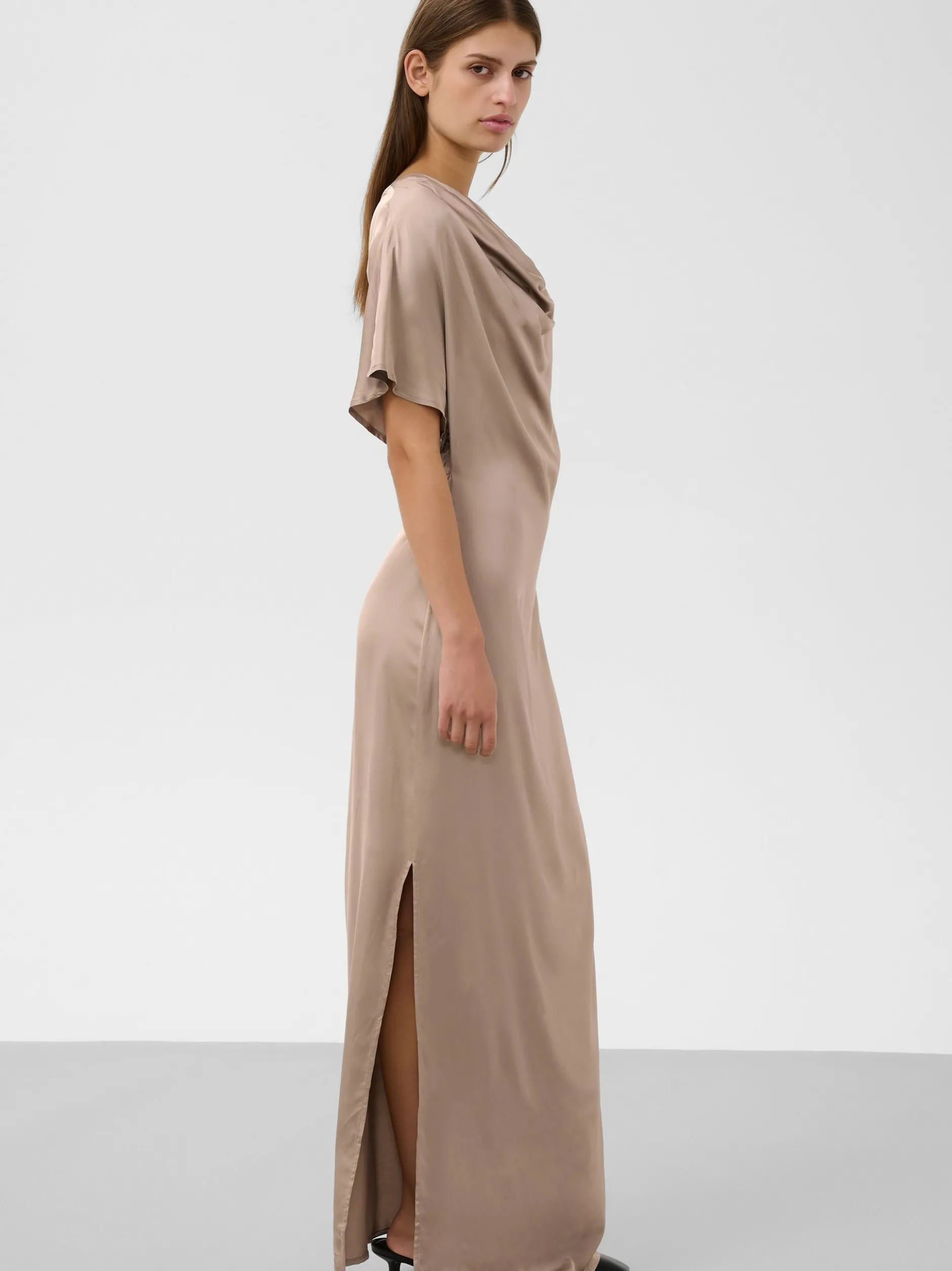 Soaked in Luxury Damen Kleid - Evilia in beige