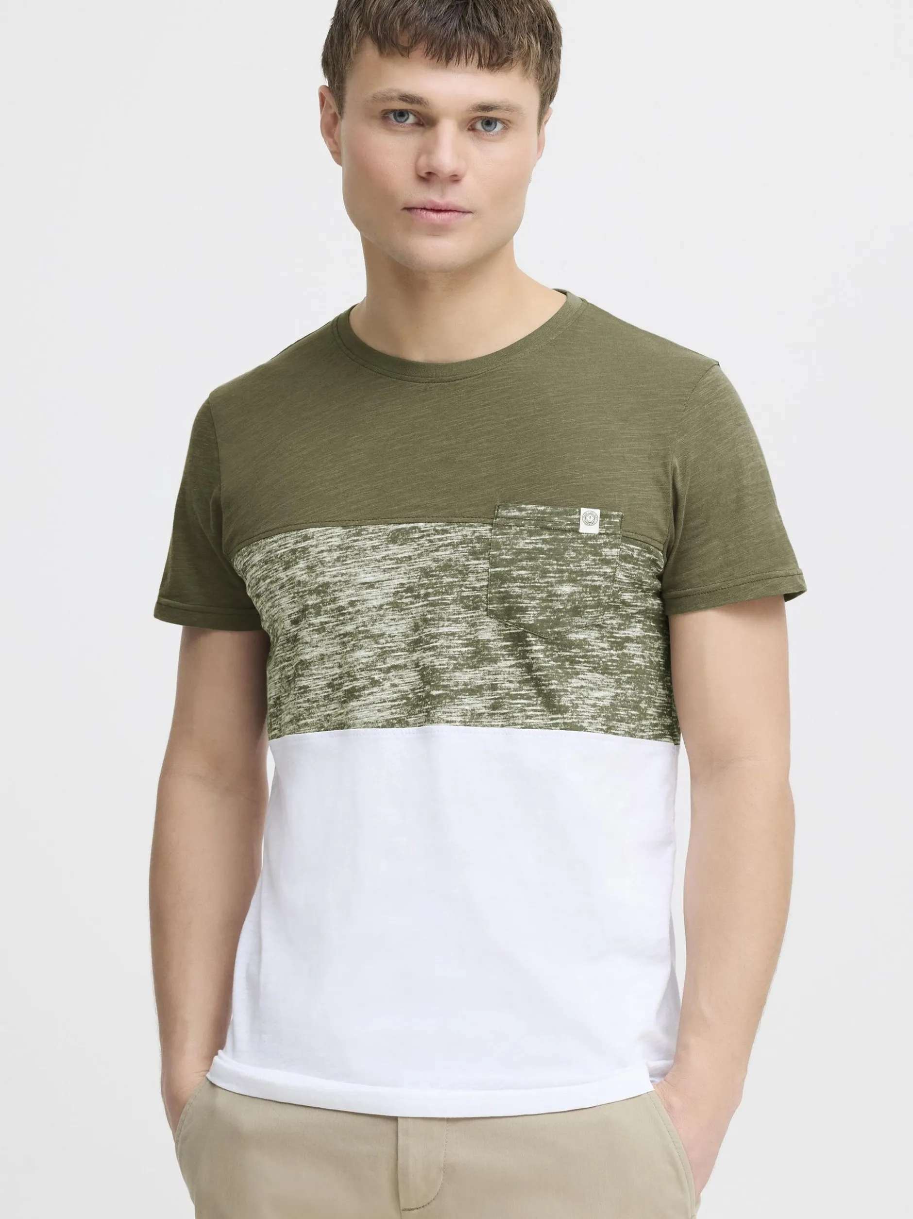 Solid Herren Rundhalsshirt - SDSinor in grün