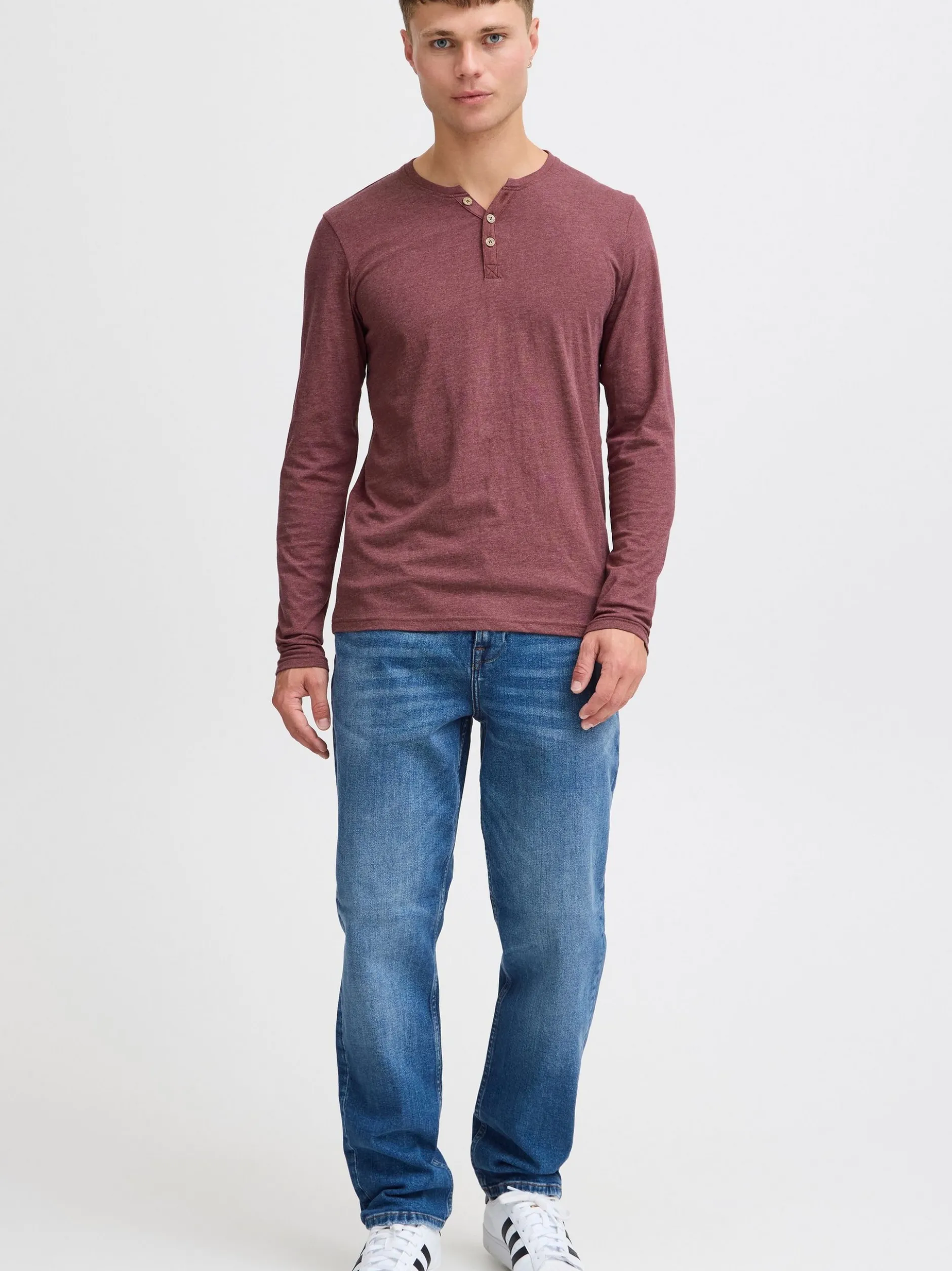 Solid Herren Rundhalsshirt - SDVolko in rot