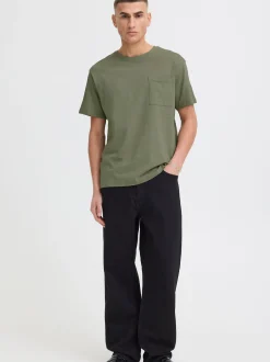 Solid Herren T-Shirt in grün - Ausschnitt: Rundhals