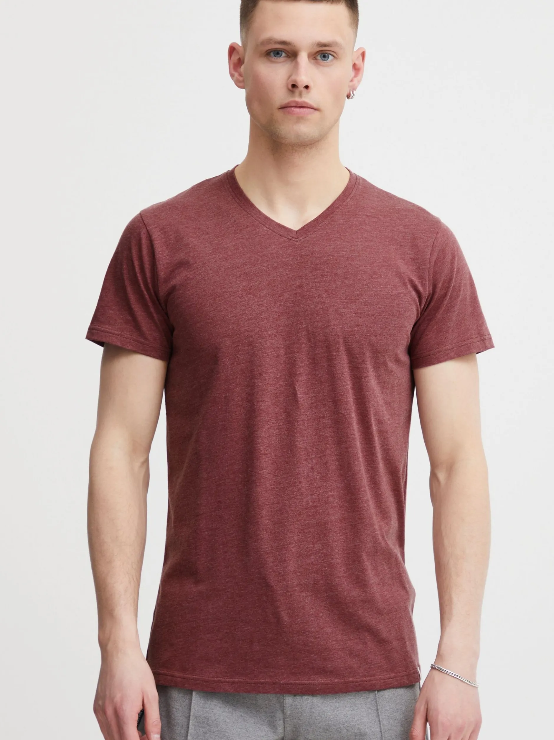 Solid Herren V-Shirt - SDBedo in rot