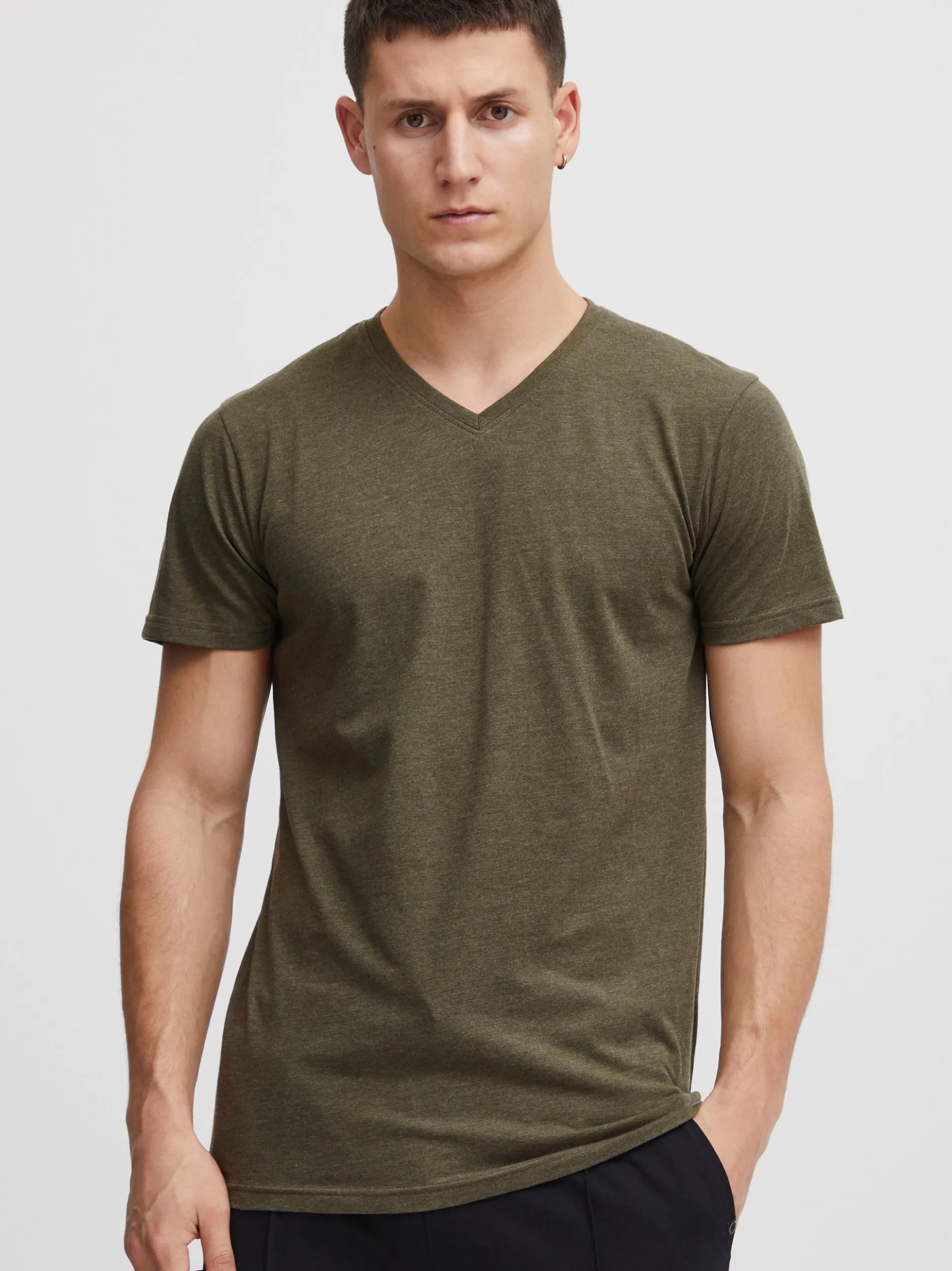 Solid Herren V-Shirt - SDBedo in grün