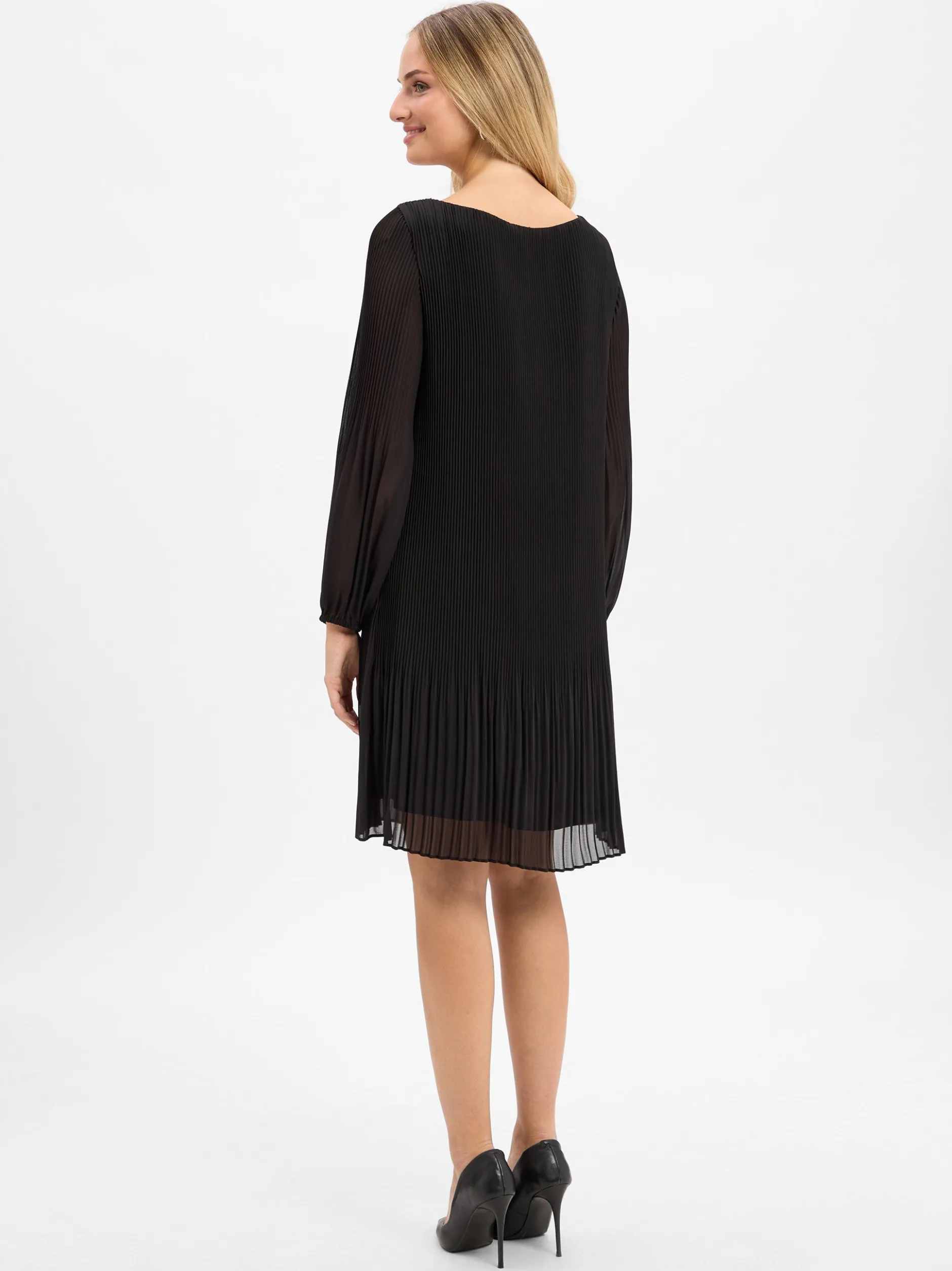 s.Oliver BLACK LABEL Damen Freizeitkleid in schwarz