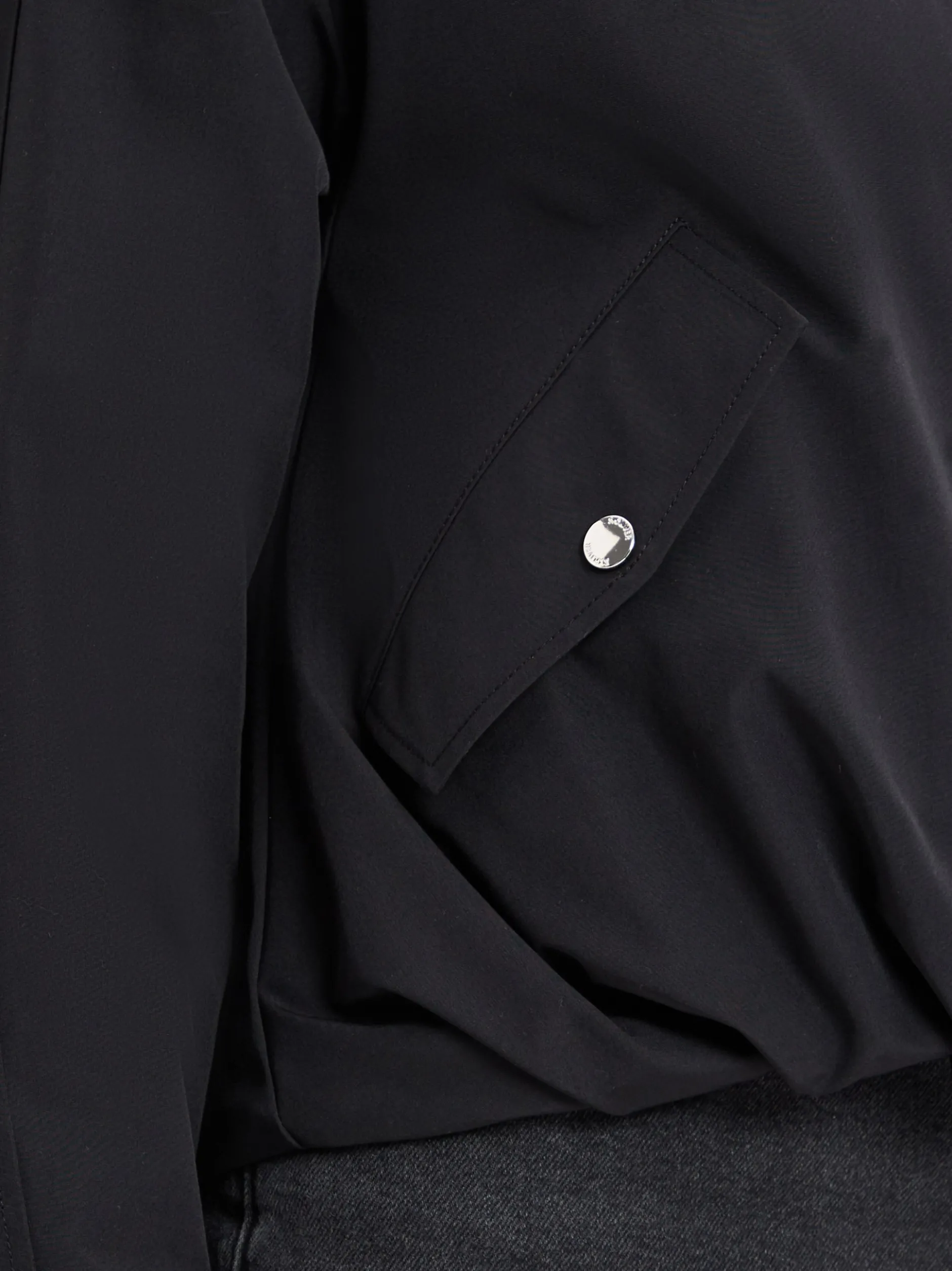 s.Oliver Damen Bomberjacke in schwarz