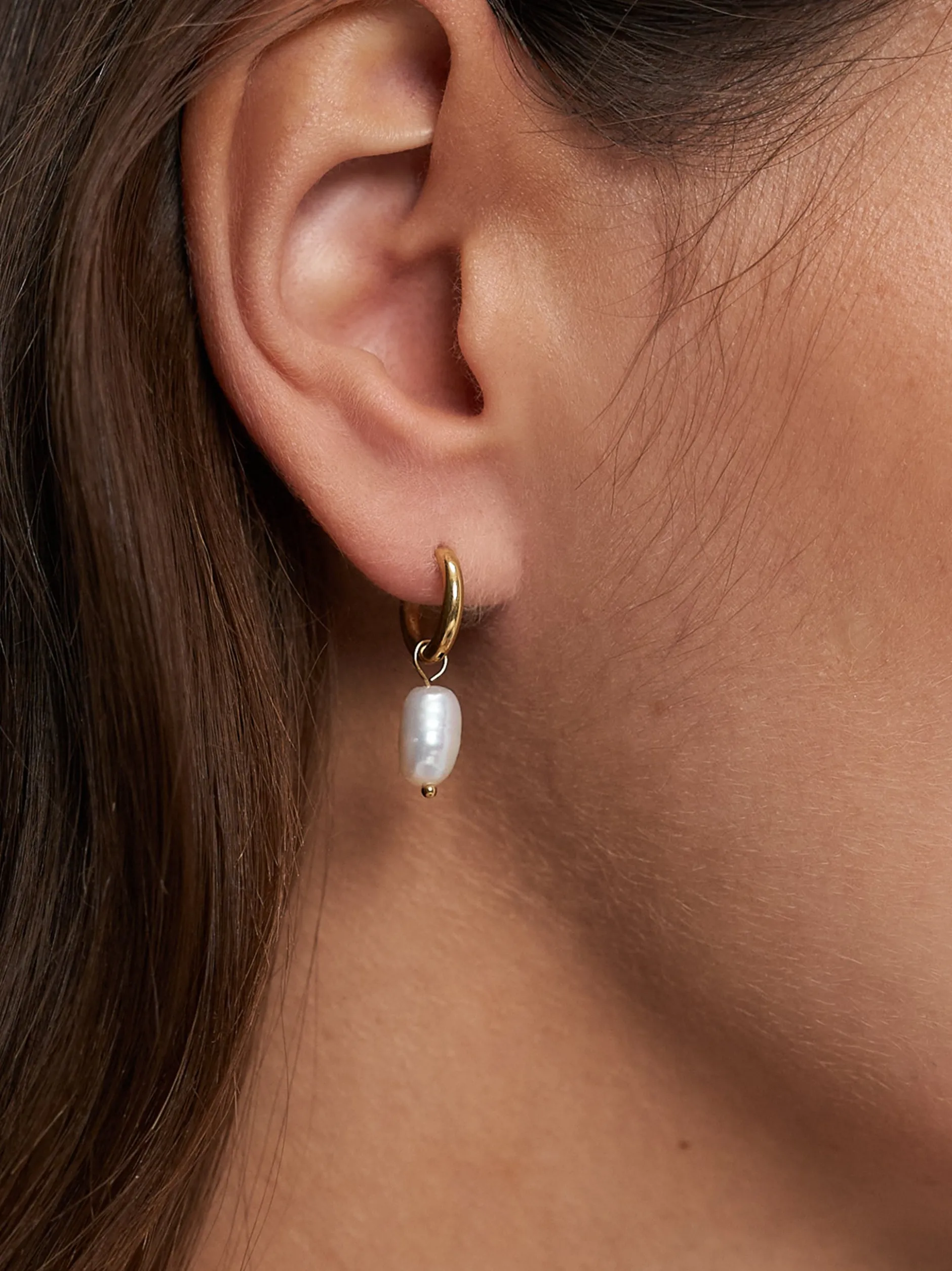 s.Oliver Damen Ohrringe - Tag and Pearl in gold