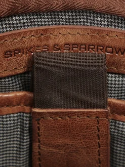 Spikes & Sparrow Unisex Umhängetasche in cognac