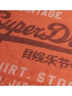 Superdry Herren T-Shirt in rot - Ausschnitt: Rundhals