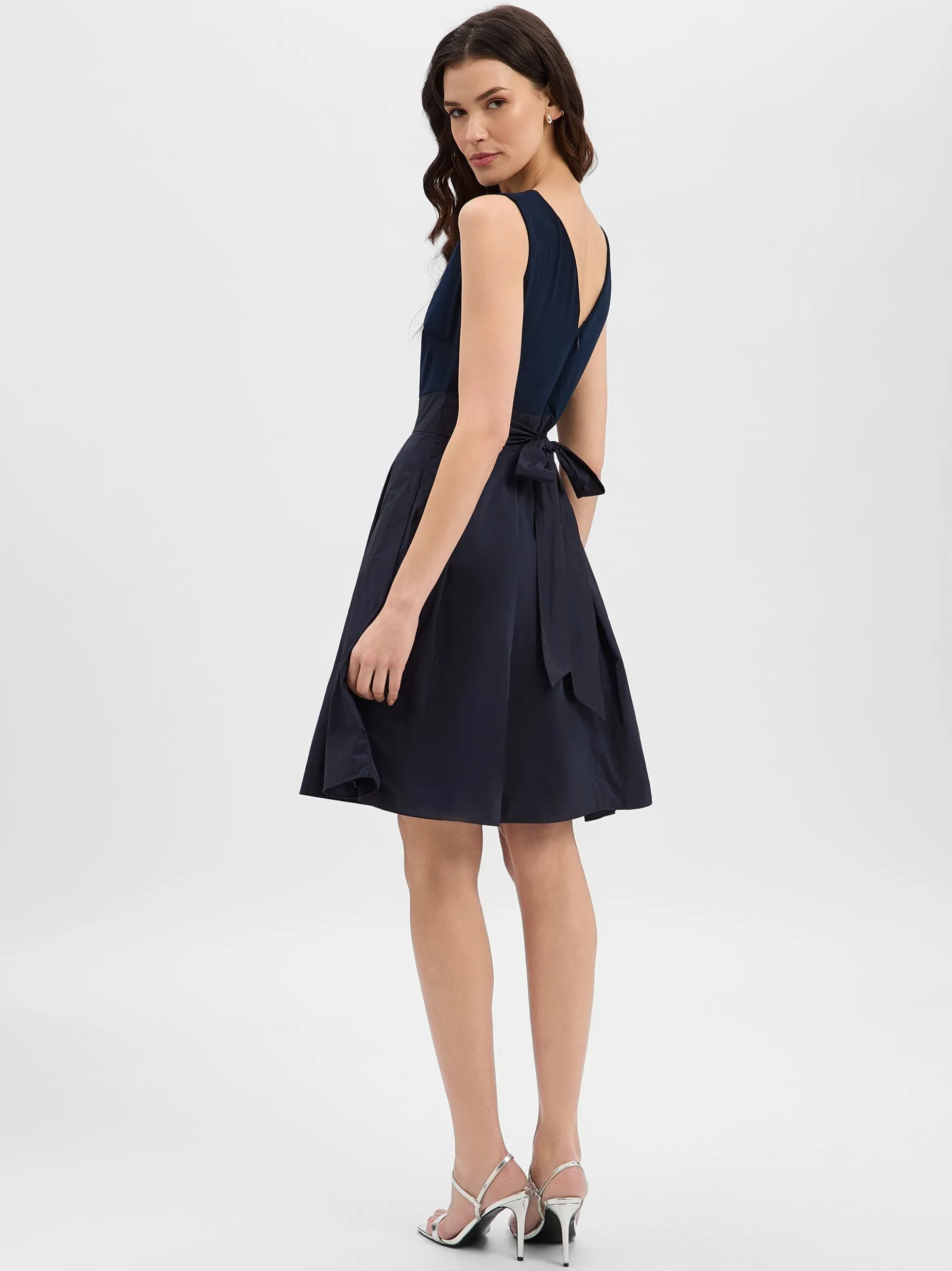 Swing Damen Abendkleid in marine - Länge: knielang