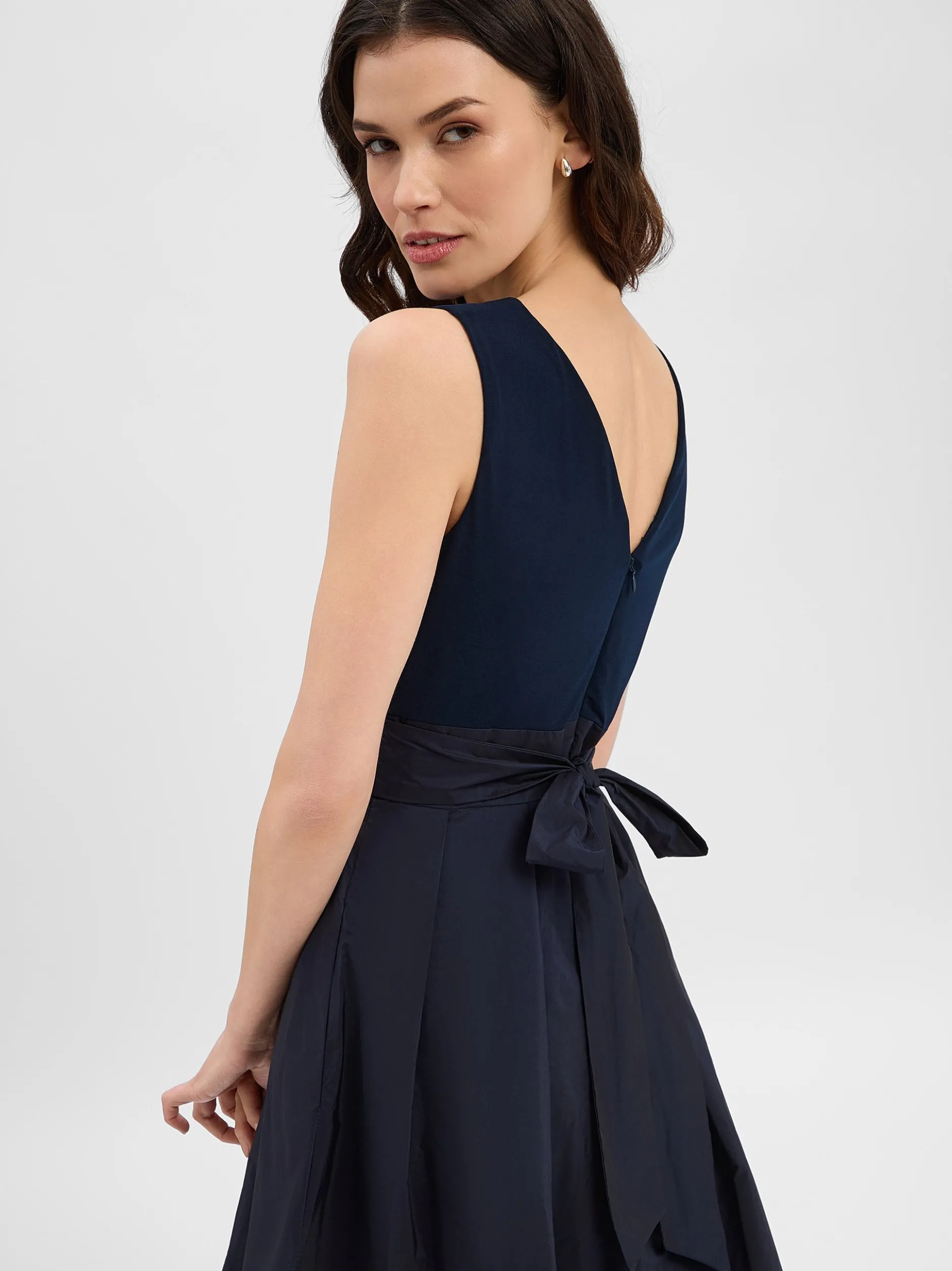 Swing Damen Abendkleid in marine - Länge: knielang