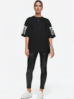 Trueprodigy Damen Oversize-Shirt - Viktor F in schwarz