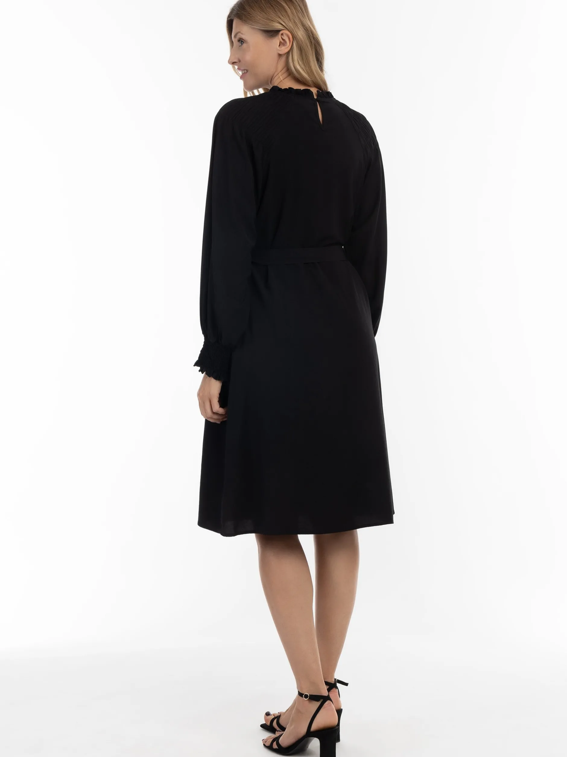 Usha Damen Midikleid in schwarz - Länge: mittel