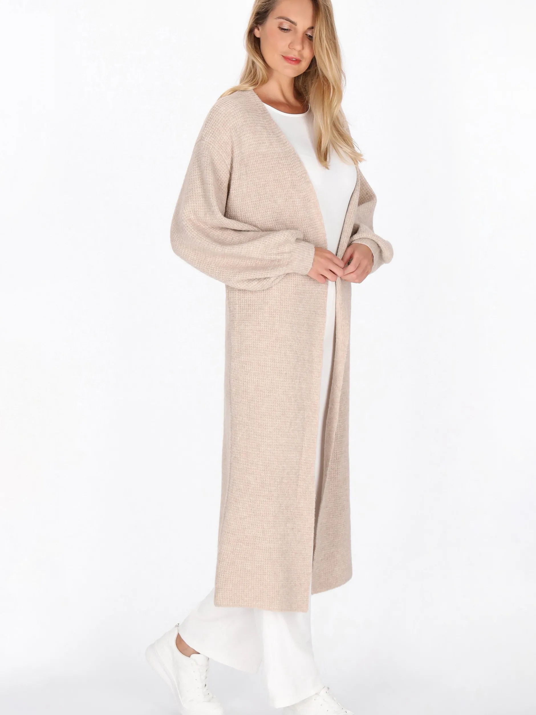 Usha Damen Strickjacke in beige