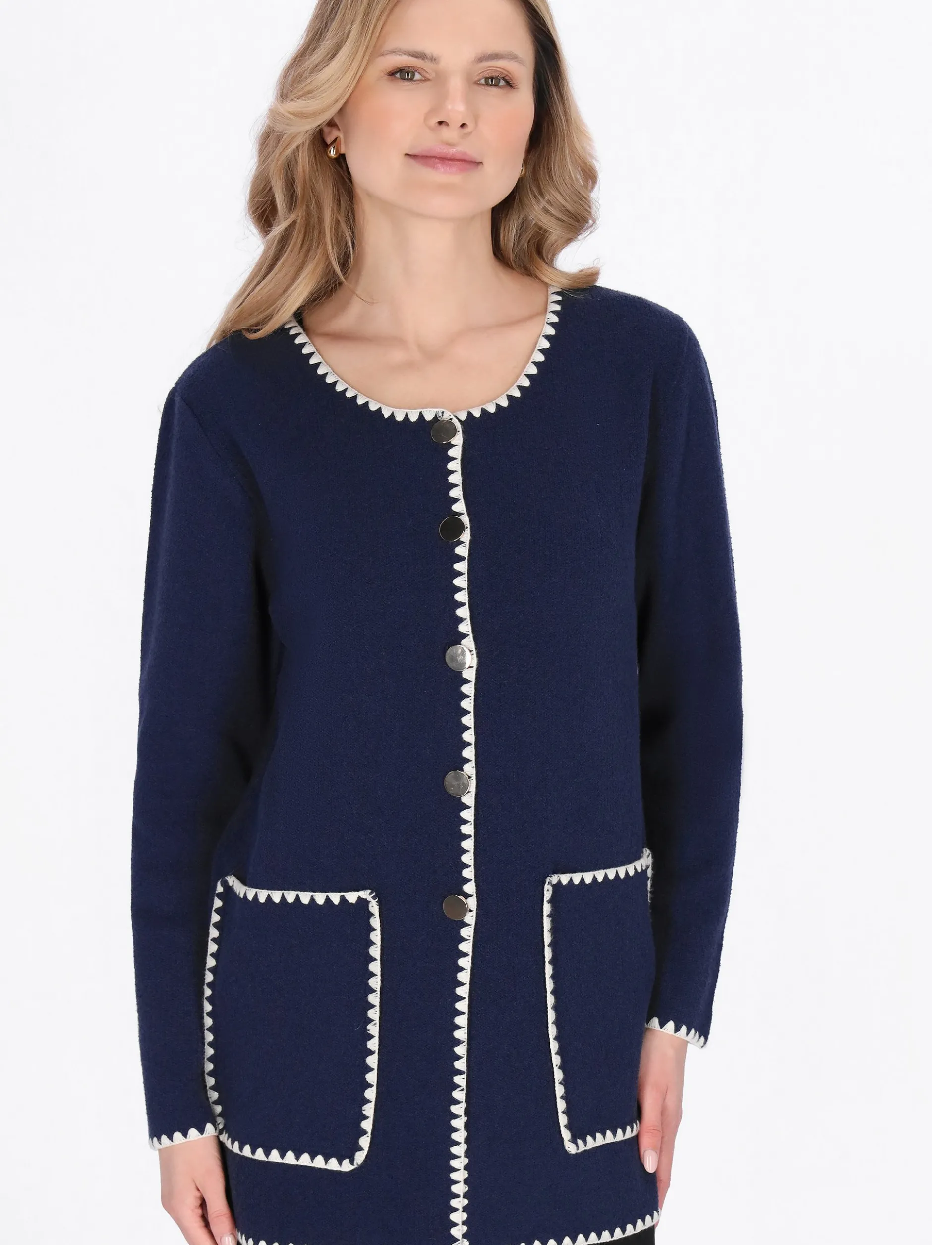 Usha Damen Strickjacke in marine - Ausschnitt: Rundhals