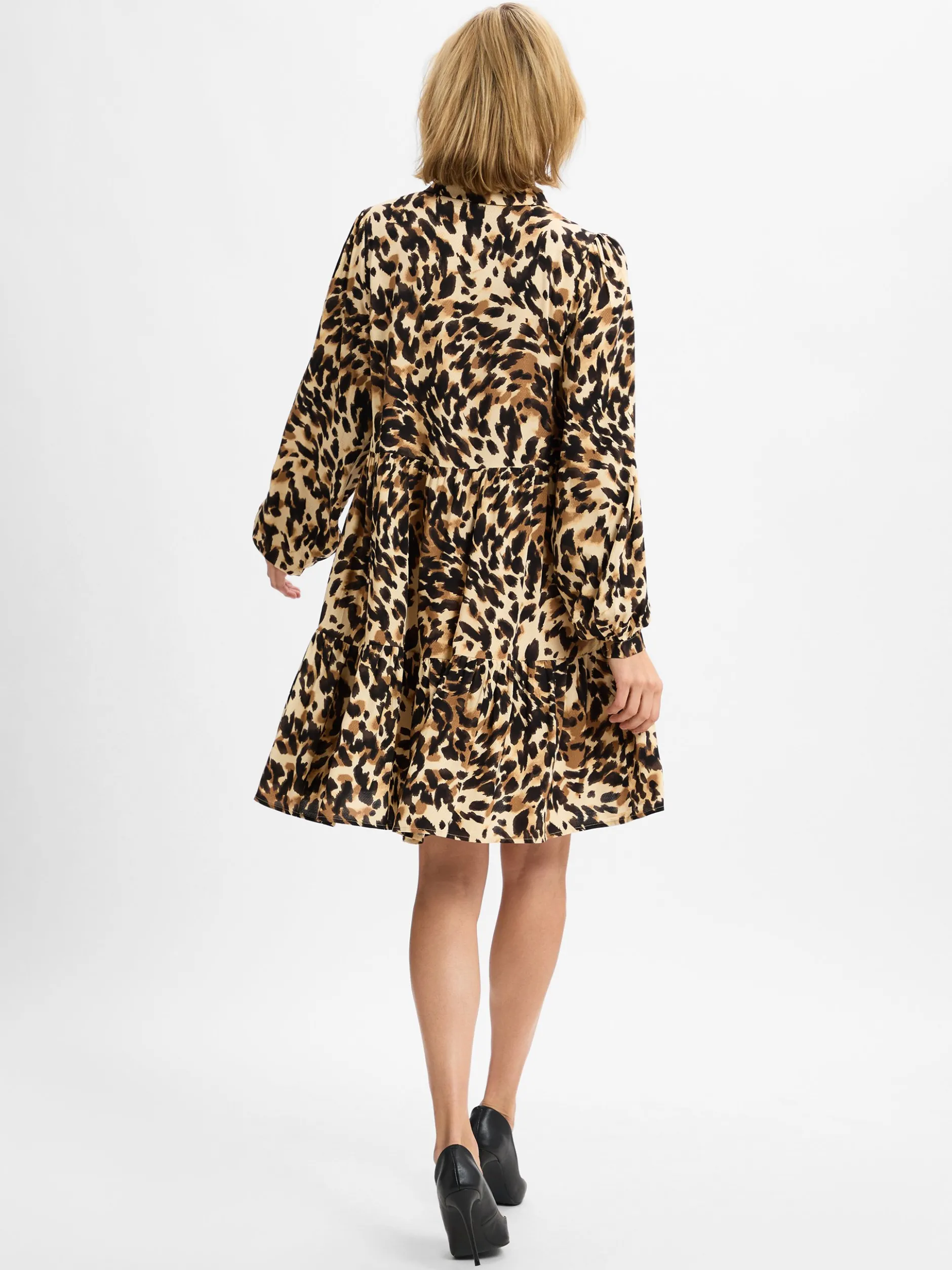 Y.A.S Damen Kleid - YASAlira in camel schwarz