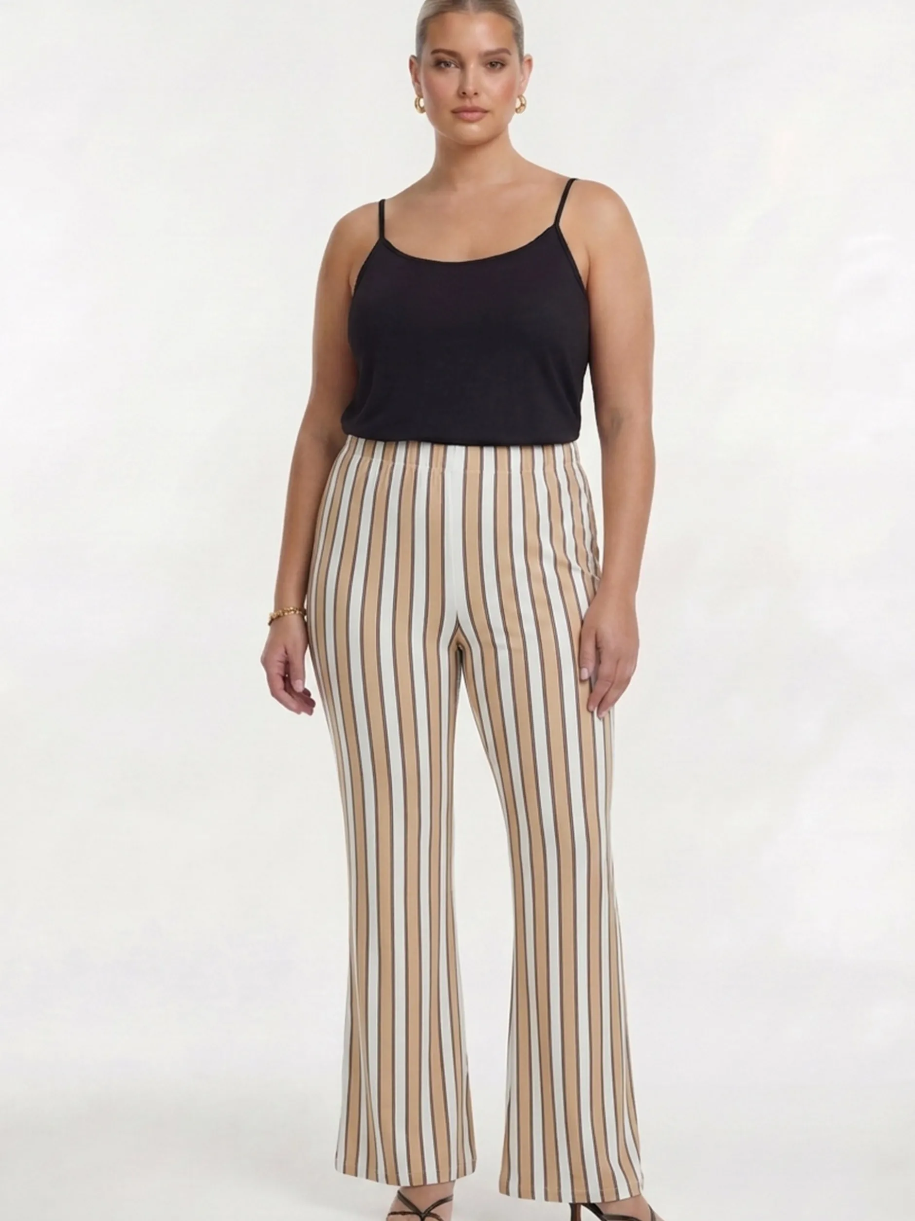 YOEK Damen Hose in beige