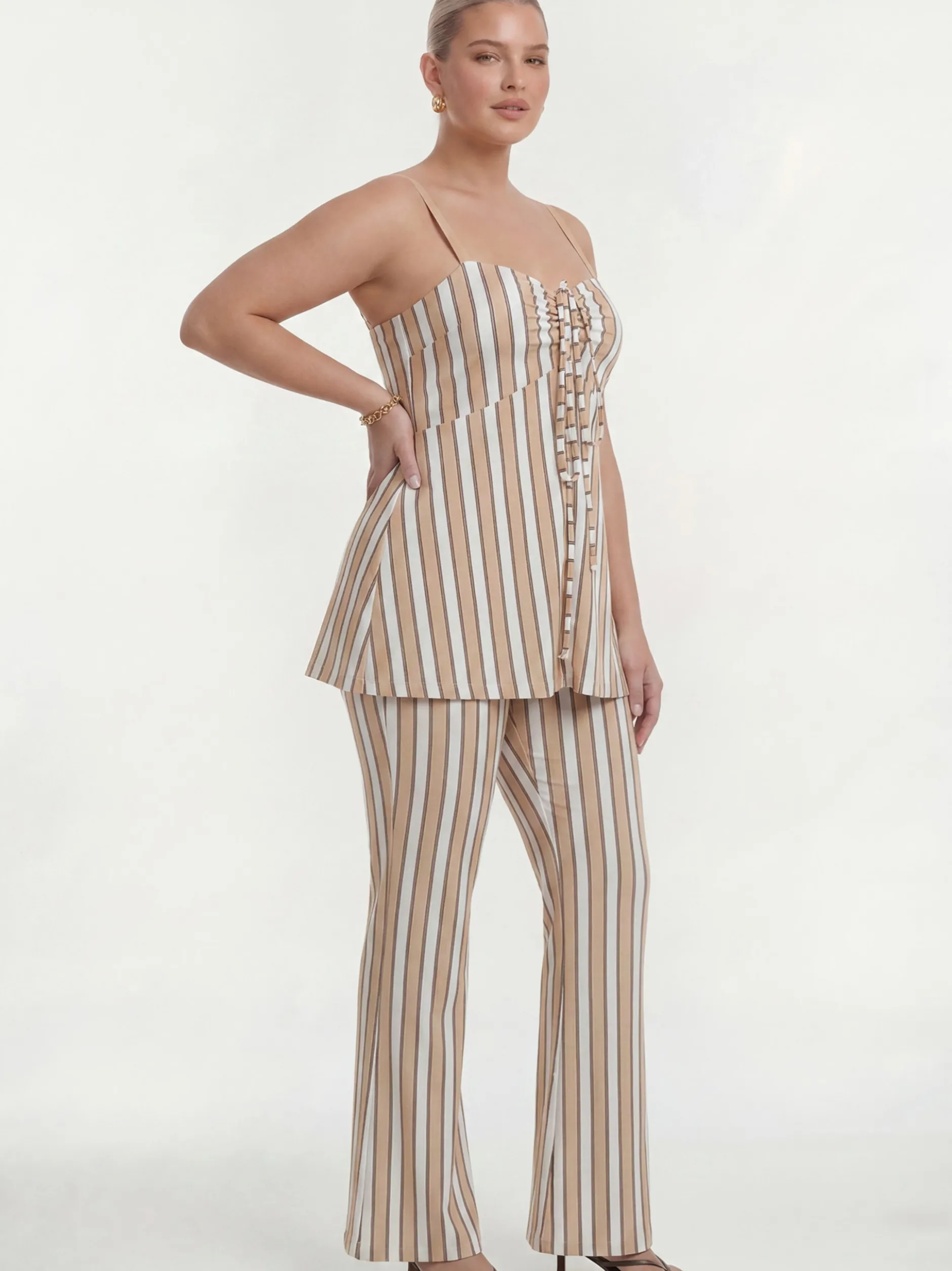 YOEK Damen Hose in beige