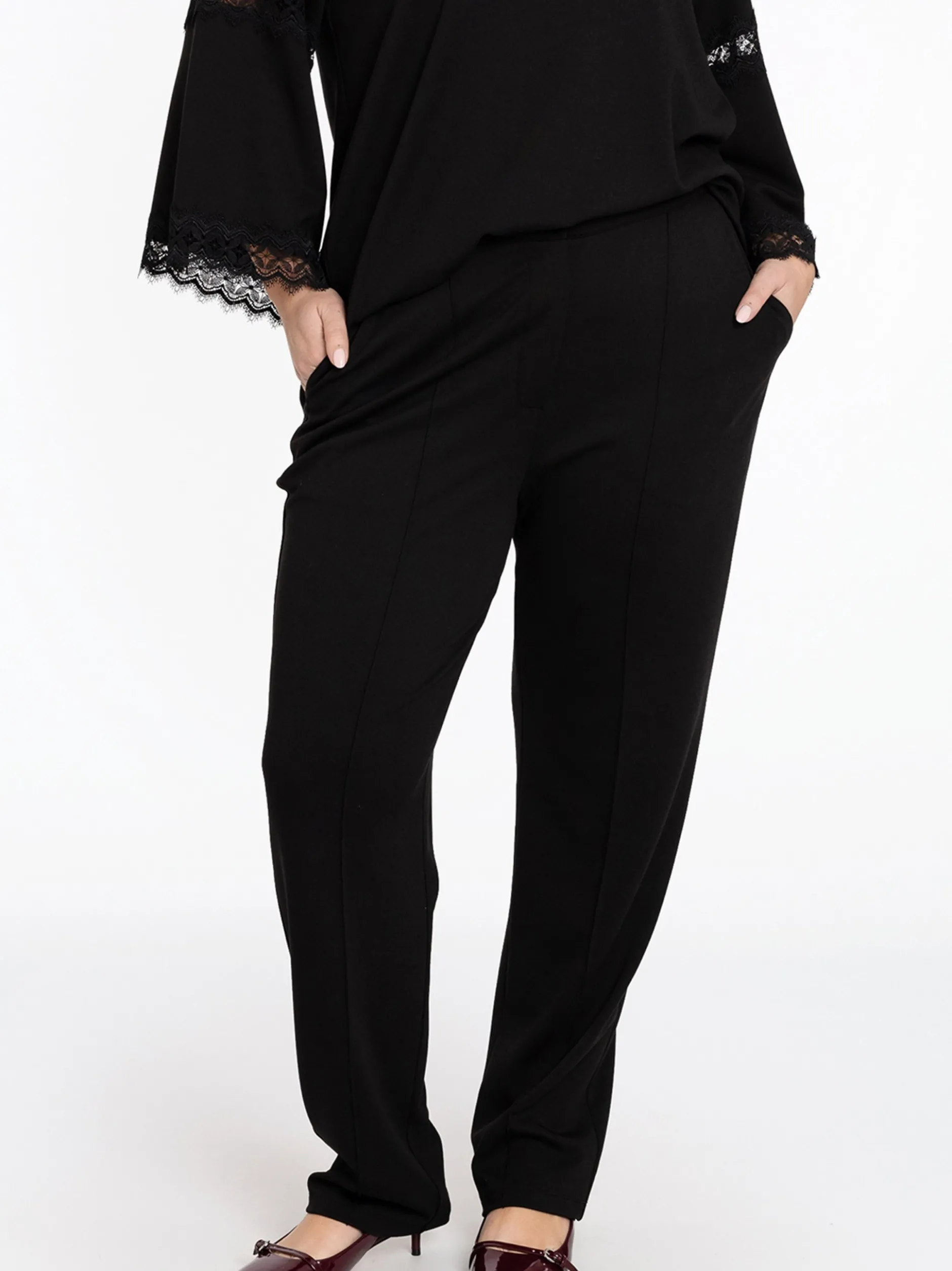 YOEK Damen Hose in schwarz