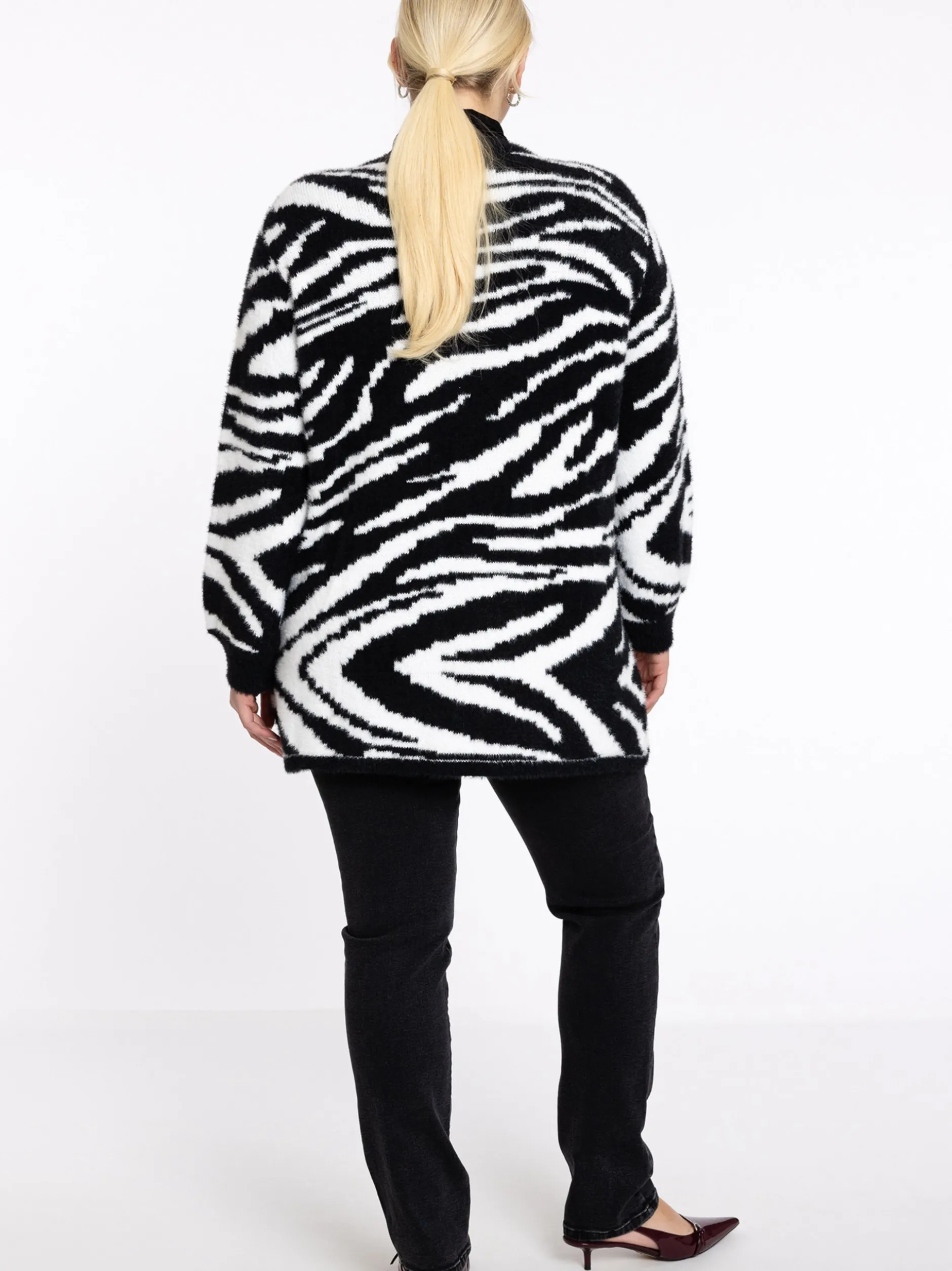 YOEK Damen Strickjacke in schwarz weiß